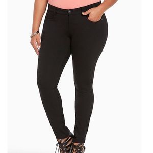 EUC TORRID BLACK PONTE PANT